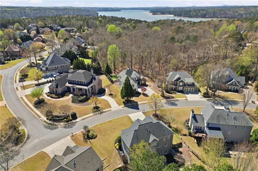 5 bedroom, 4 bathroom, 4,059 sq ft single family residence for sale at 5205 Millwood Drive, Canton, GA 30114 — photo 10
