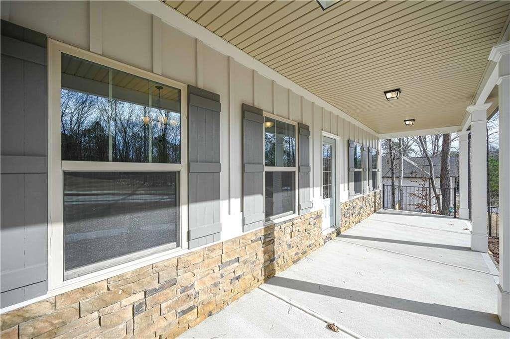 4 bedroom, 3 bathroom, 2,182 sq ft single family residence for sale at 6095 Crowley Drive, Douglasville, GA 30135 — photo 3