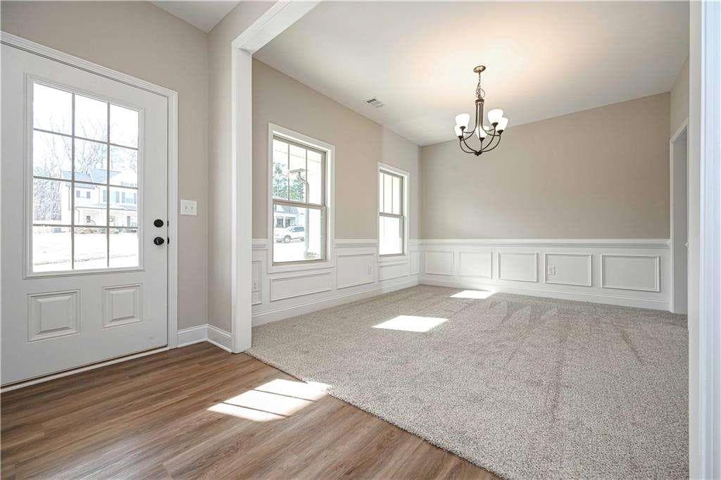 4 bedroom, 3 bathroom, 2,182 sq ft single family residence for sale at 6095 Crowley Drive, Douglasville, GA 30135 — photo 7