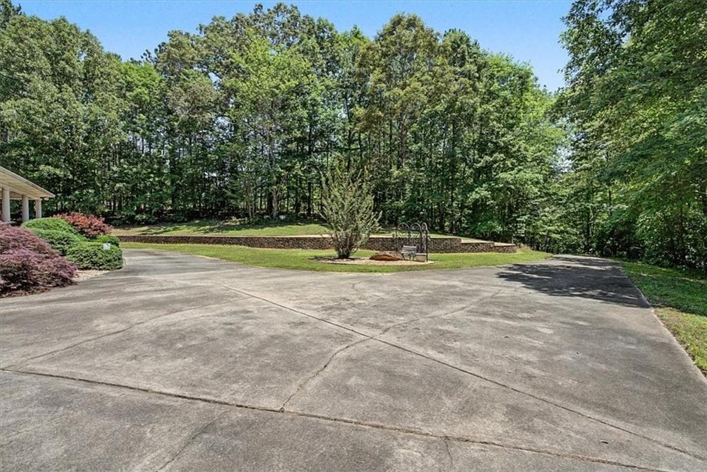 3 bedroom, 4 bathroom, 3,558 sq ft single family residence for sale at 1136 Cole Lake Road, Dallas, GA 30157 — photo 7