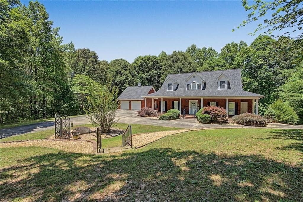 3 bedroom, 4 bathroom, 3,558 sq ft single family residence for sale at 1136 Cole Lake Road, Dallas, GA 30157 — photo 8