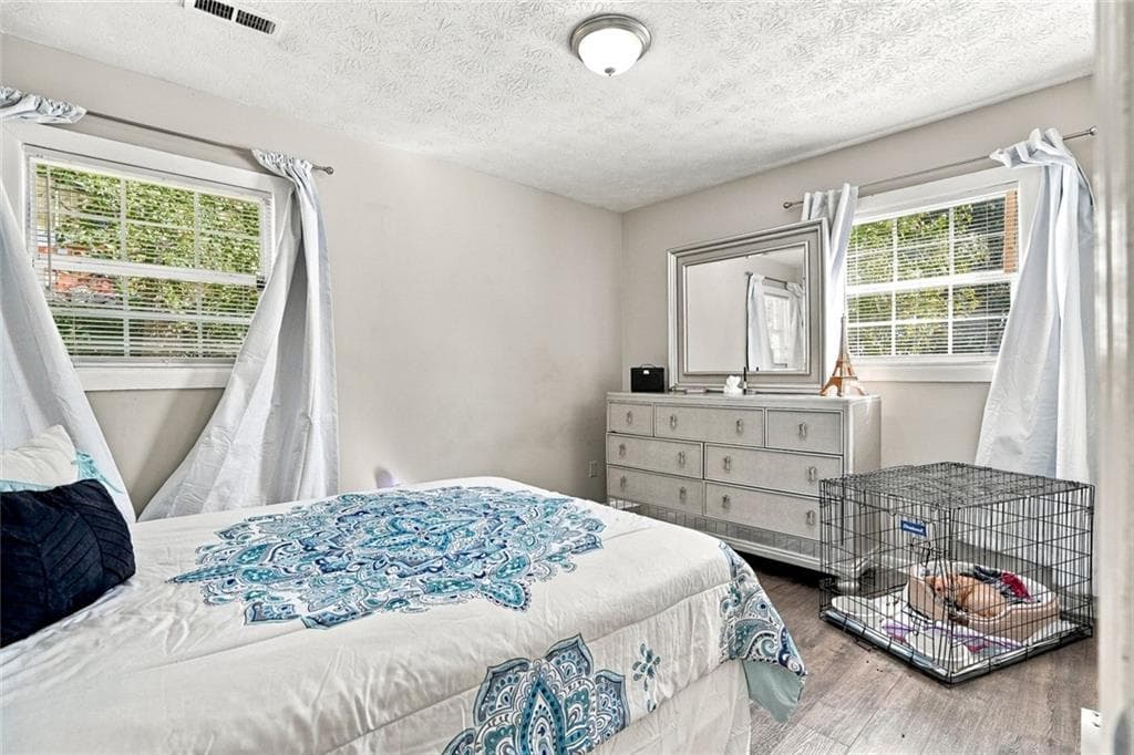 3 bedroom, 2 bathroom, 1,054 sq ft single family residence for sale at 8570 Kennesaw Court, Jonesboro, GA 30238 — photo 9