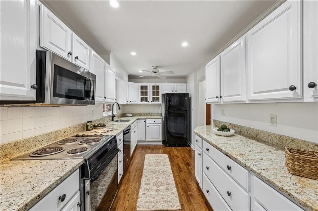4 bedroom, 4 bathroom, 3,337 sq ft single family residence for rent at 3324 Henderson Creek Road, Atlanta, GA 30341 for $3,200 a month — photo 6