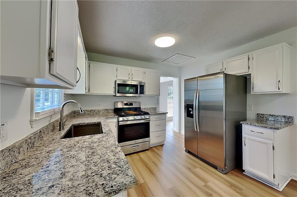 3 bedroom, 2 bathroom, 1,426 sq ft single family residence for rent at 297 Graison Lane, Dallas, GA 30157 for $1,840 a month — photo 4