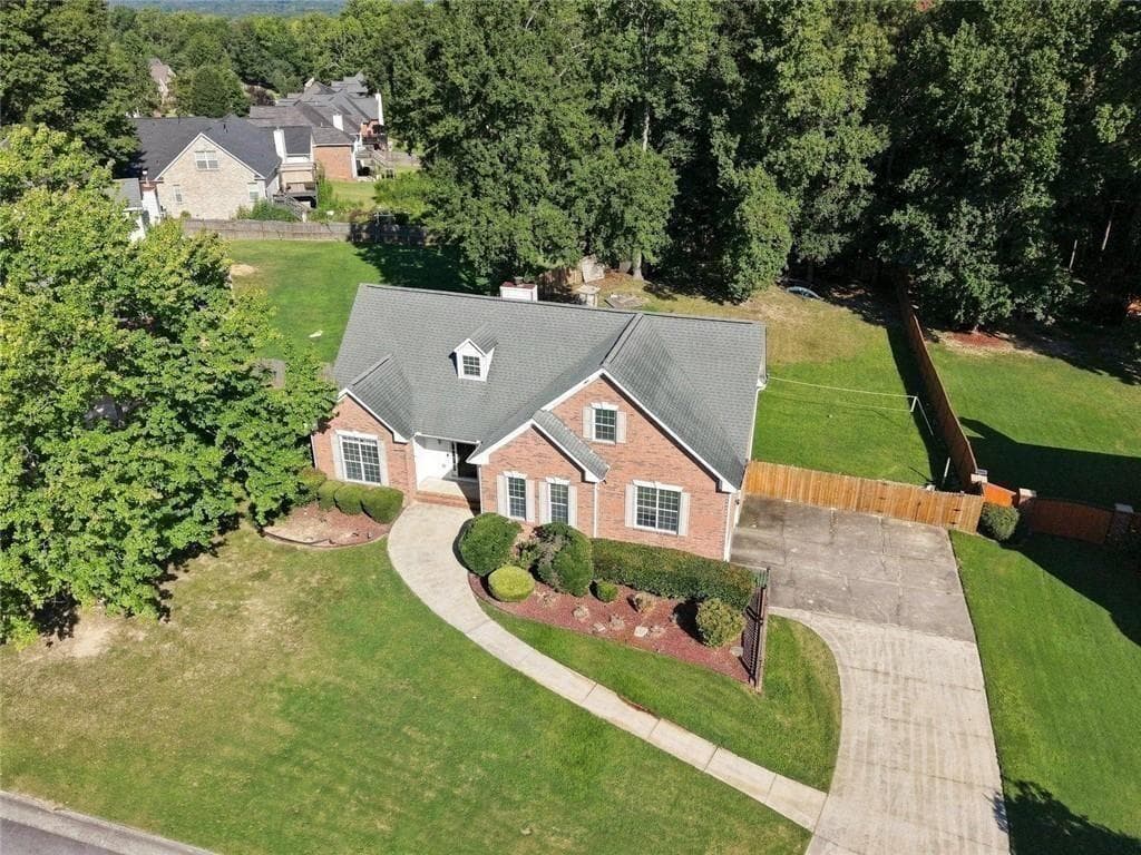 5 bedroom, 3 bathroom, 3,445 sq ft single family residence for sale at 4000 Birdie Drive, Douglasville, GA 30134 — photo 3
