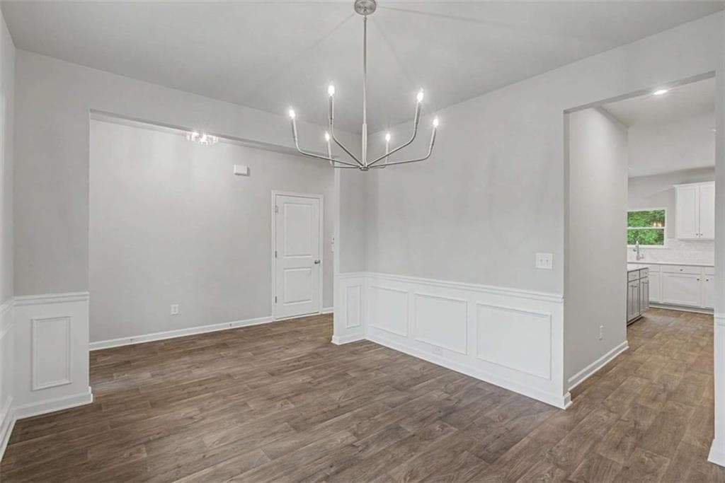 4 bedroom, 3 bathroom, 2,301 sq ft single family residence for sale at 3351 Forest Green Drive, Douglasville, GA 30135 — photo 6
