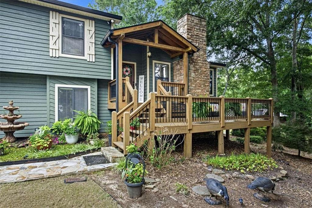 6 bedroom, 3 bathroom, 3,000 sq ft single family residence for sale at 235 Roberts Road, Covington, GA 30016 — photo 3
