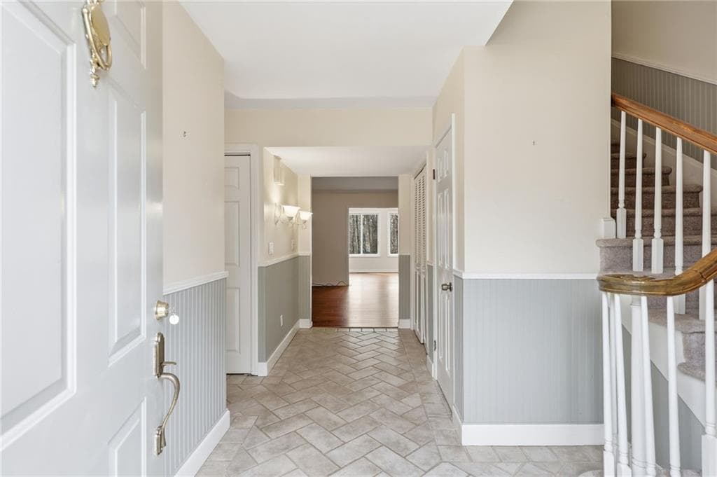 3 bedroom, 3 bathroom, 1,836 sq ft condominium for sale at 6500 Gaines Ferry Road i-4, Flowery Branch, GA 30542 — photo 9