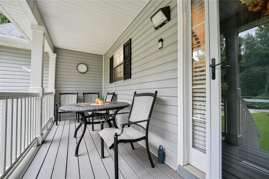 3 bedroom, 2 bathroom, 1,550 sq ft single family residence for sale at 405 Jordan Lane, Locust Grove, GA 30248 — photo 6