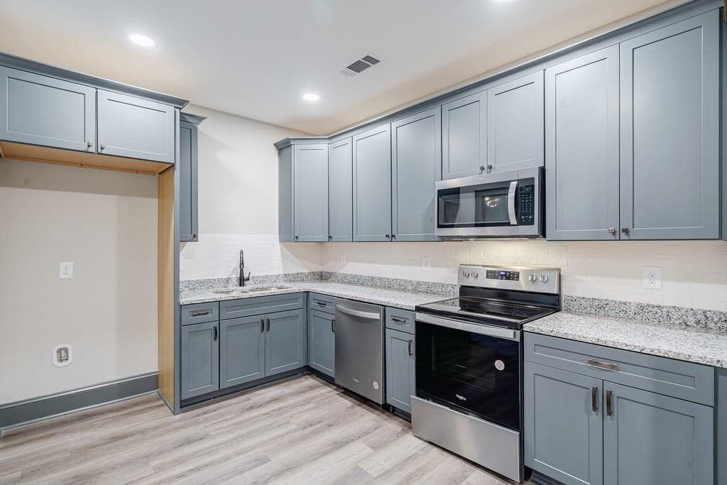 2 bedroom, 3 bathroom, 1,042 sq ft condominium for sale at 34 Depot Unit 24 Street, Hartwell, GA 30643 — photo 10