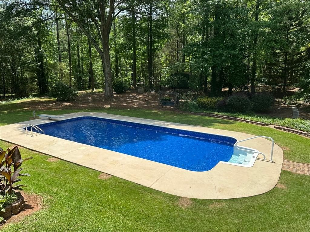 3 bedroom, 3 bathroom, 2,820 sq ft single family residence for sale at 63 Palmetto Pines Road, Palmetto, GA 30268 — photo 3