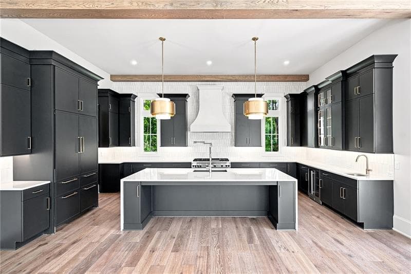 5 bedroom, 7 bathroom, 6,922 sq ft single family residence for sale at 245 Heatherton Way, Milton, GA 30009 — photo 3