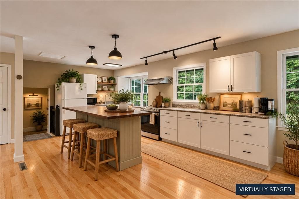 4 bedroom, 3 bathroom, 2,352 sq ft single family residence for sale at 792 Mountainbrooke Circle, Stone Mountain, GA 30087 — photo 9