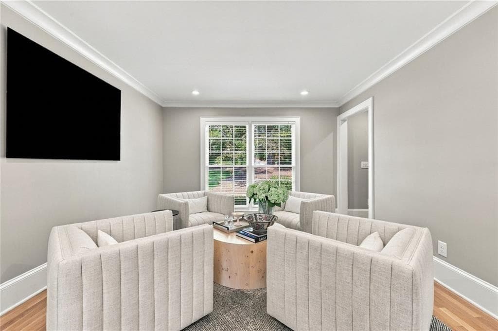 3 bedroom, 3 bathroom, 2,365 sq ft single family residence for rent at 5179 Meadowlake Drive, Dunwoody, GA 30338 for $4,700 a month — photo 7