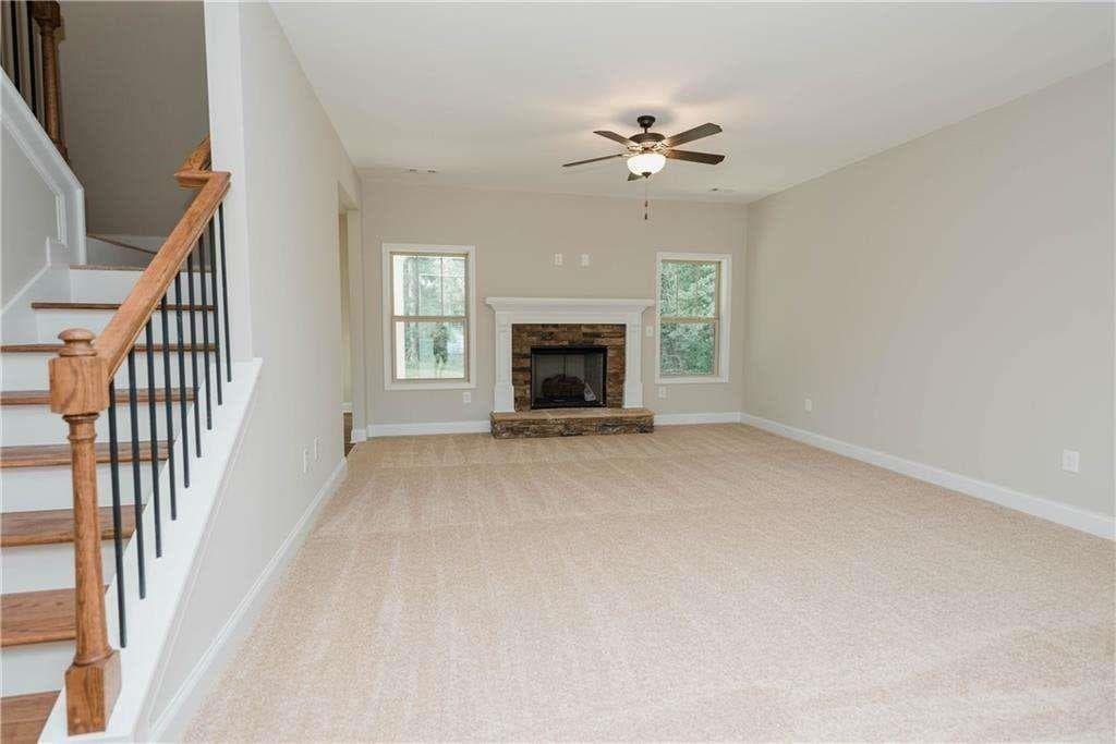 4 bedroom, 3 bathroom, 4,192 sq ft single family residence for sale at 6105 Crowley Drive, Douglasville, GA 30135 — photo 5