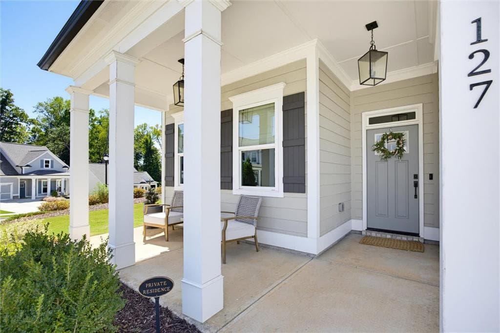 3 bedroom, 2 bathroom, 2,700 sq ft single family residence for sale at 127 Spaulding Lane, Woodstock, GA 30188 — photo 4