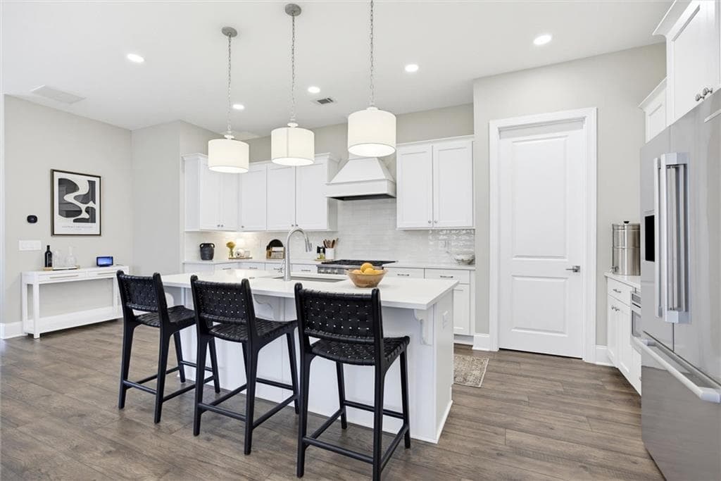 3 bedroom, 2 bathroom, 2,700 sq ft single family residence for sale at 127 Spaulding Lane, Woodstock, GA 30188 — photo 5