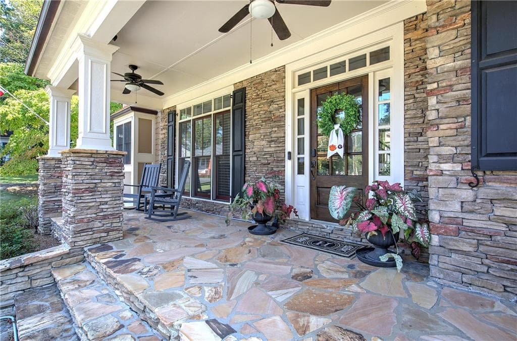 5 bedroom, 5 bathroom, 4,041 sq ft single family residence for sale at 622 West Avenue, Cartersville, GA 30120 — photo 6