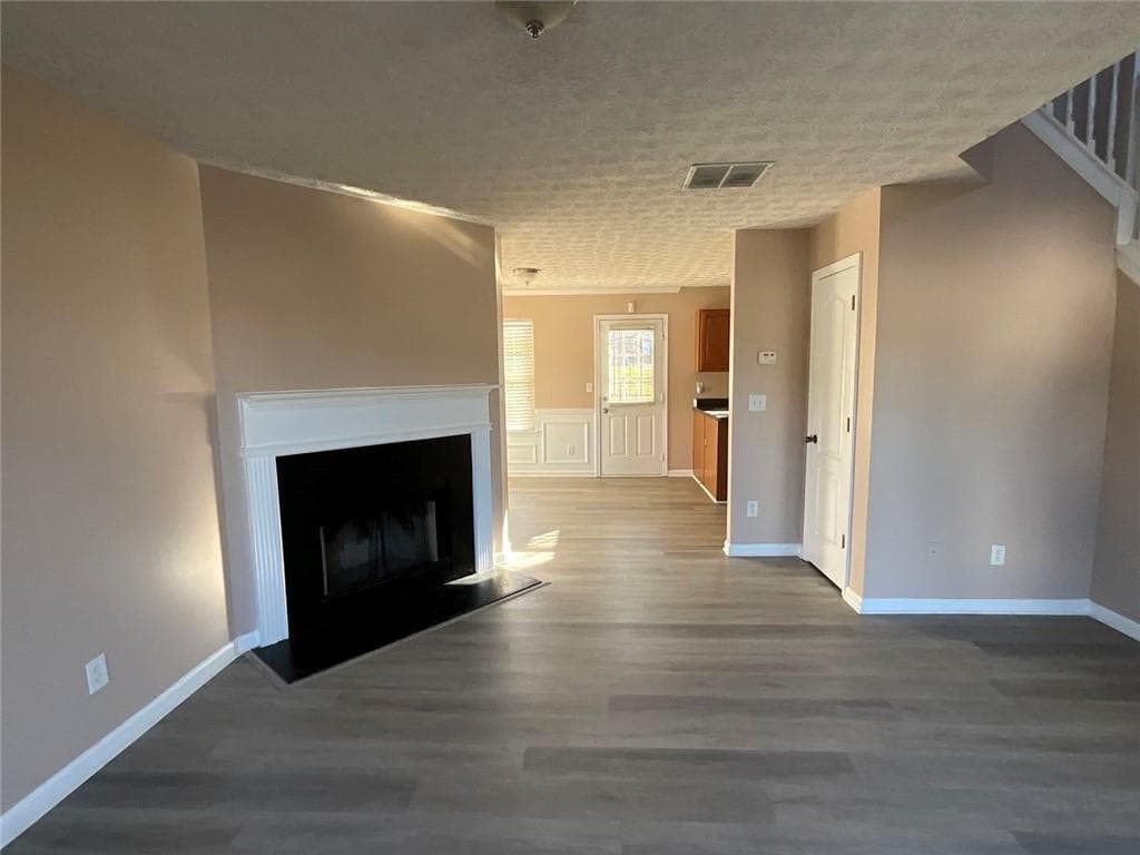 4 bedroom, 3 bathroom, 1,718 sq ft single family residence for sale at 2043 Newton Estates, Ellenwood, GA 30294 — photo 4