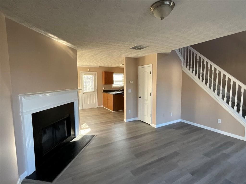 4 bedroom, 3 bathroom, 1,718 sq ft single family residence for sale at 2043 Newton Estates, Ellenwood, GA 30294 — photo 5