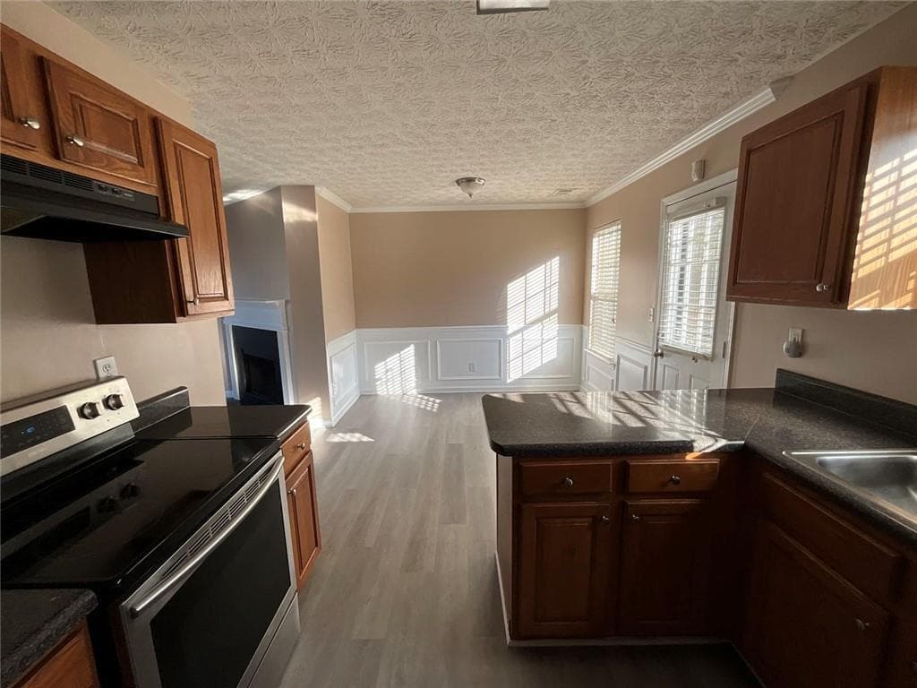 4 bedroom, 3 bathroom, 1,718 sq ft single family residence for sale at 2043 Newton Estates, Ellenwood, GA 30294 — photo 8