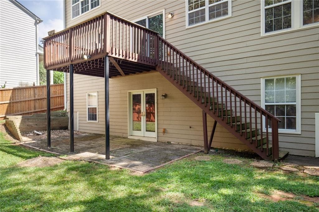 5 bedroom, 3 bathroom, 2,998 sq ft single family residence for sale at 601 Grasmere Court, Marietta, GA 30066 — photo 5