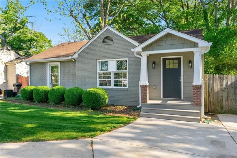3 bedroom, 2 bathroom, 1,098 sq ft single family residence for sale at 1258 Lyle Avenue, Atlanta, GA 30344 — photo 3