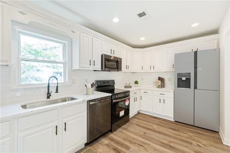 3 bedroom, 2 bathroom, 1,098 sq ft single family residence for sale at 1258 Lyle Avenue, Atlanta, GA 30344 — photo 7