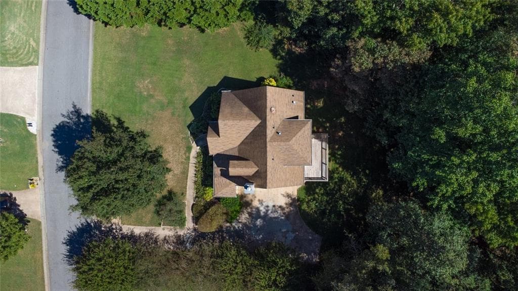 4 bedroom, 4 bathroom, 1,881 sq ft single family residence for sale at 6960 N Glen Drive, Cumming, GA 30028 — photo 2