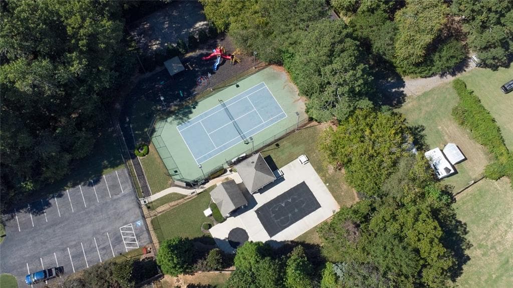 4 bedroom, 4 bathroom, 1,881 sq ft single family residence for sale at 6960 N Glen Drive, Cumming, GA 30028 — photo 4