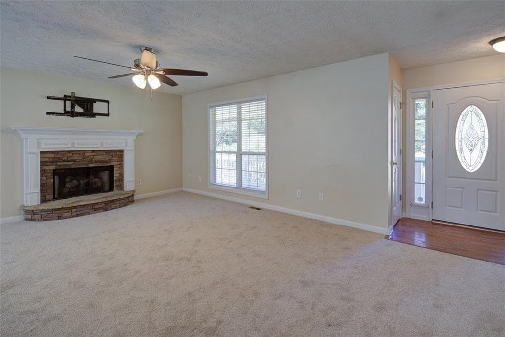 4 bedroom, 4 bathroom, 1,881 sq ft single family residence for sale at 6960 N Glen Drive, Cumming, GA 30028 — photo 5