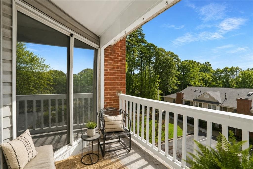 2 bedroom, 2 bathroom, 1,128 sq ft condominium for rent at 1483 Keys Crossing Drive, Brookhaven, GA 30319 for $1,600 a month — photo 6