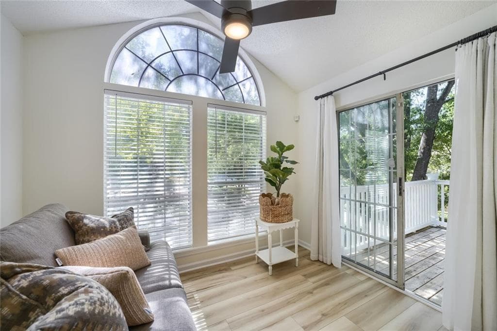 2 bedroom, 2 bathroom, 1,132 sq ft condominium for sale at 217 Cobblestone Trail, Avondale Estates, GA 30002 — photo 2