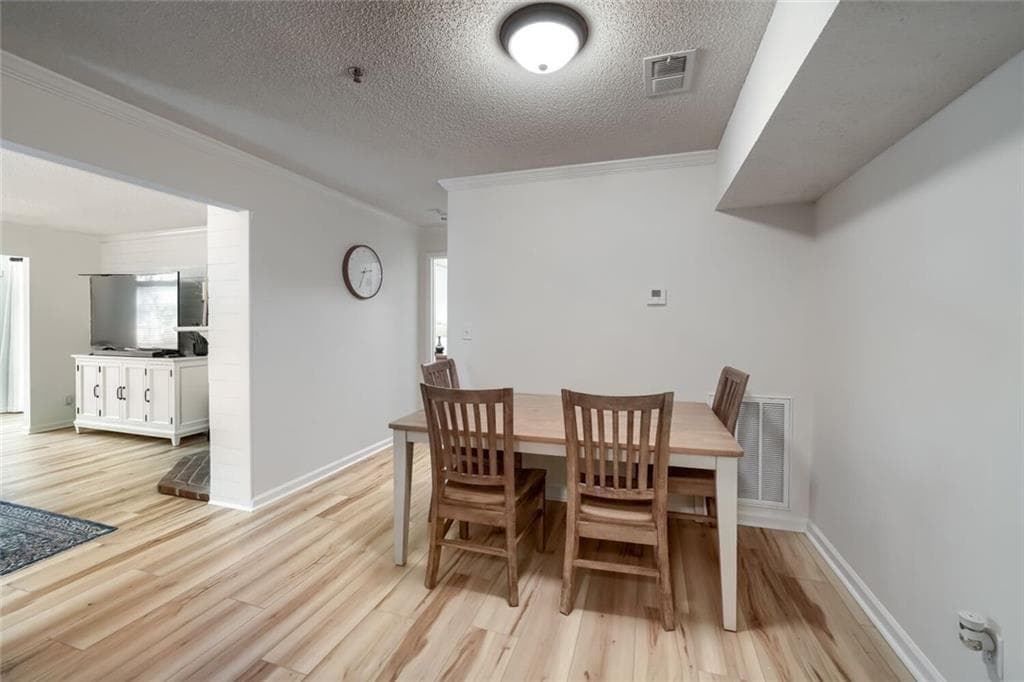 2 bedroom, 2 bathroom, 1,132 sq ft condominium for sale at 217 Cobblestone Trail, Avondale Estates, GA 30002 — photo 8