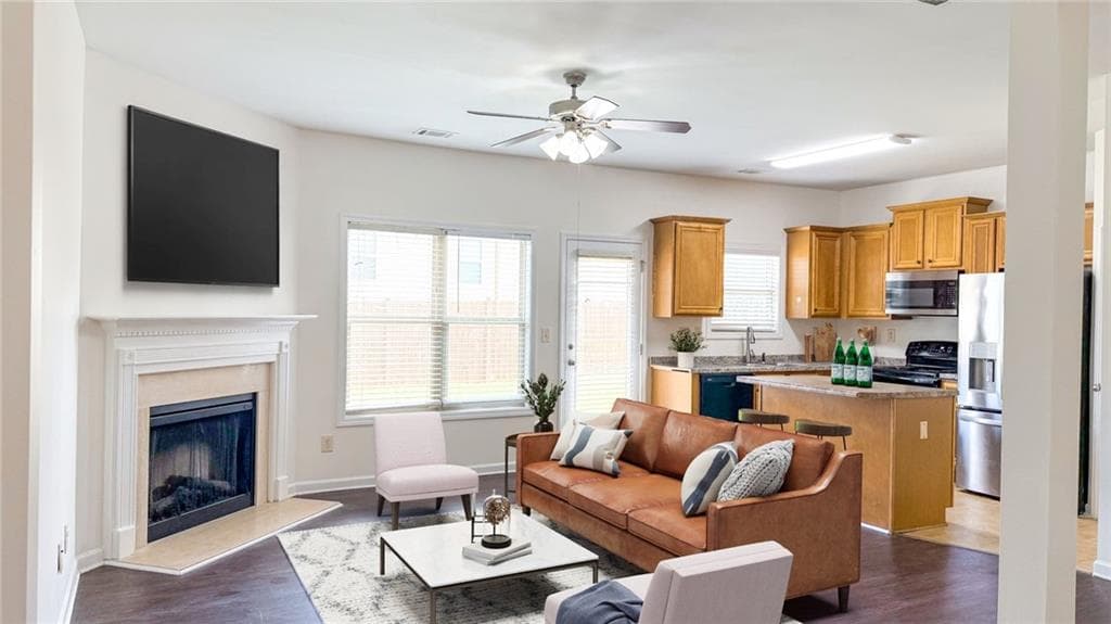 3 bedroom, 3 bathroom, 1,788 sq ft townhouse for sale at 281 Oakland Hills Way, Lawrenceville, GA 30044 — photo 7