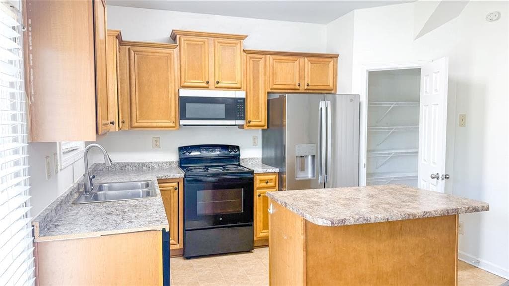 3 bedroom, 3 bathroom, 1,788 sq ft townhouse for sale at 281 Oakland Hills Way, Lawrenceville, GA 30044 — photo 10
