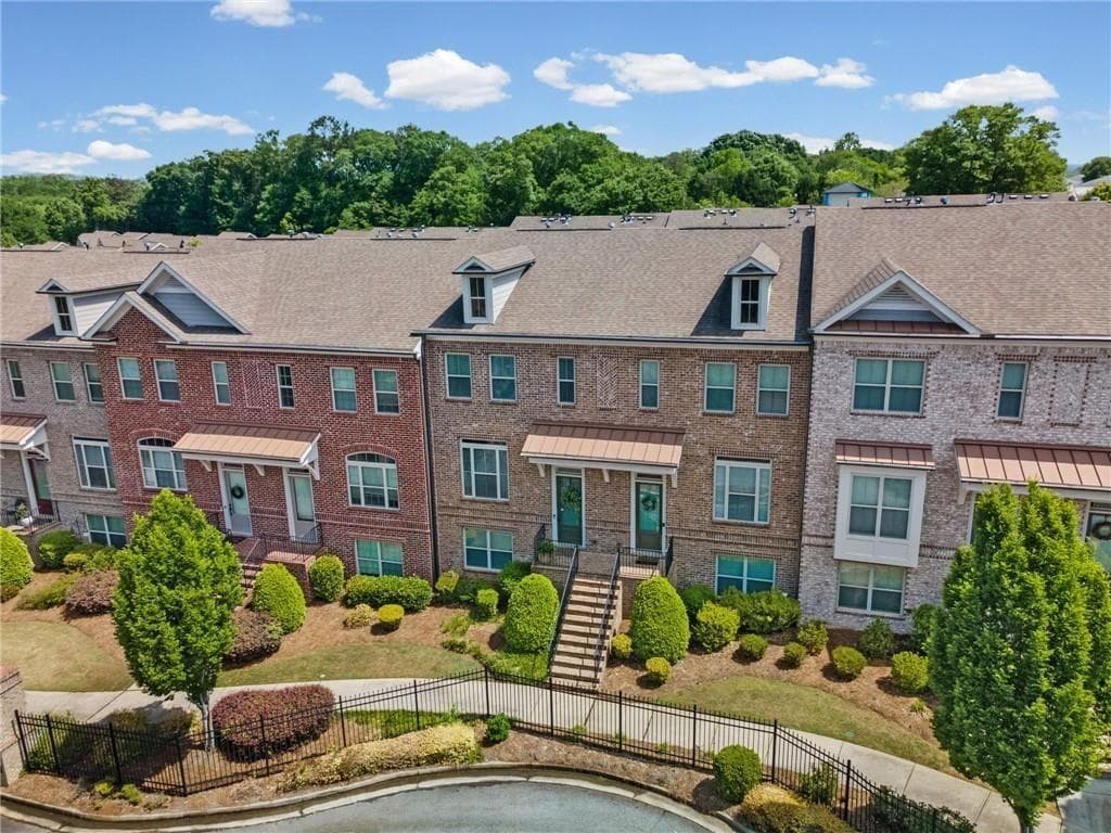 3 bedroom, 4 bathroom, 2,145 sq ft townhouse for rent at 3239 Hartford Mill Drive, Duluth, GA 30097 for $2,800 a month — photo 2