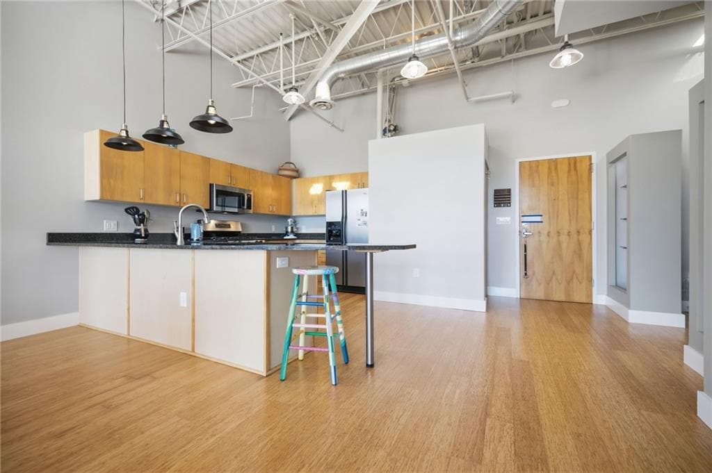 2 bedroom, 2 bathroom, 1,280 sq ft condominium for sale at 5200 Peachtree Road 3415, Atlanta, GA 30341 — photo 8