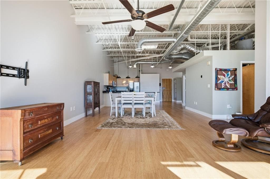 2 bedroom, 2 bathroom, 1,280 sq ft condominium for sale at 5200 Peachtree Road 3415, Atlanta, GA 30341 — photo 7