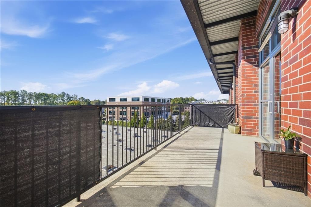 2 bedroom, 2 bathroom, 1,280 sq ft condominium for sale at 5200 Peachtree Road 3415, Atlanta, GA 30341 — photo 6