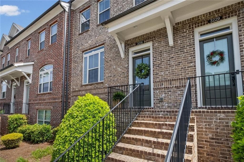 3 bedroom, 4 bathroom, 2,145 sq ft townhouse for rent at 3239 Hartford Mill Drive, Duluth, GA 30097 for $2,800 a month — photo 5
