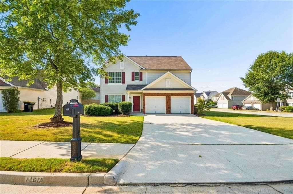 3 bedroom, 3 bathroom, 1,857 sq ft single family residence for sale at 11616 Kades Trail, Hampton, GA 30228 — photo 2