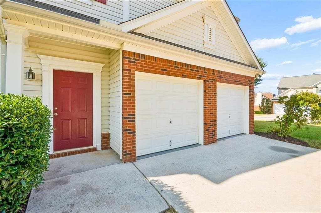 3 bedroom, 3 bathroom, 1,857 sq ft single family residence for sale at 11616 Kades Trail, Hampton, GA 30228 — photo 4