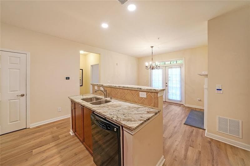 2 bedroom, 2 bathroom, 1,332 sq ft condominium for sale at 3150 WOODWALK Drive 3112, Atlanta, GA 30339 — photo 4