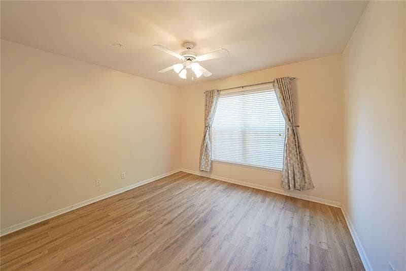 2 bedroom, 2 bathroom, 1,332 sq ft condominium for sale at 3150 WOODWALK Drive 3112, Atlanta, GA 30339 — photo 6