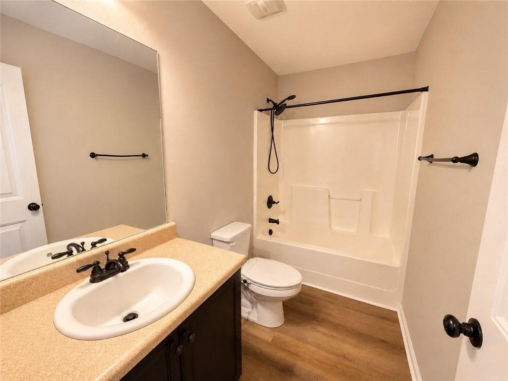 4 bedroom, 3 bathroom, 2,256 sq ft single family residence for sale at 873 Westlawn Drive, Grovetown, GA 30813 — photo 8