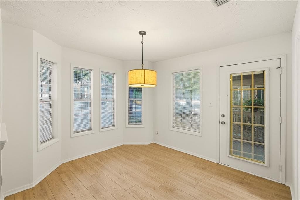2 bedroom, 2 bathroom, 1,253 sq ft condominium for sale at 1206 Country Park Drive 1206, Smyrna, GA 30080 — photo 10