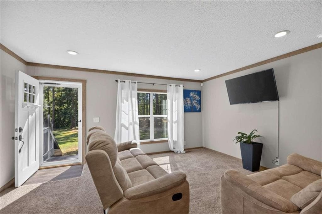 4 bedroom, 2 bathroom, 2,100 sq ft single family residence for sale at 86 Shadow Lake Road, Carrollton, GA 30116 — photo 6