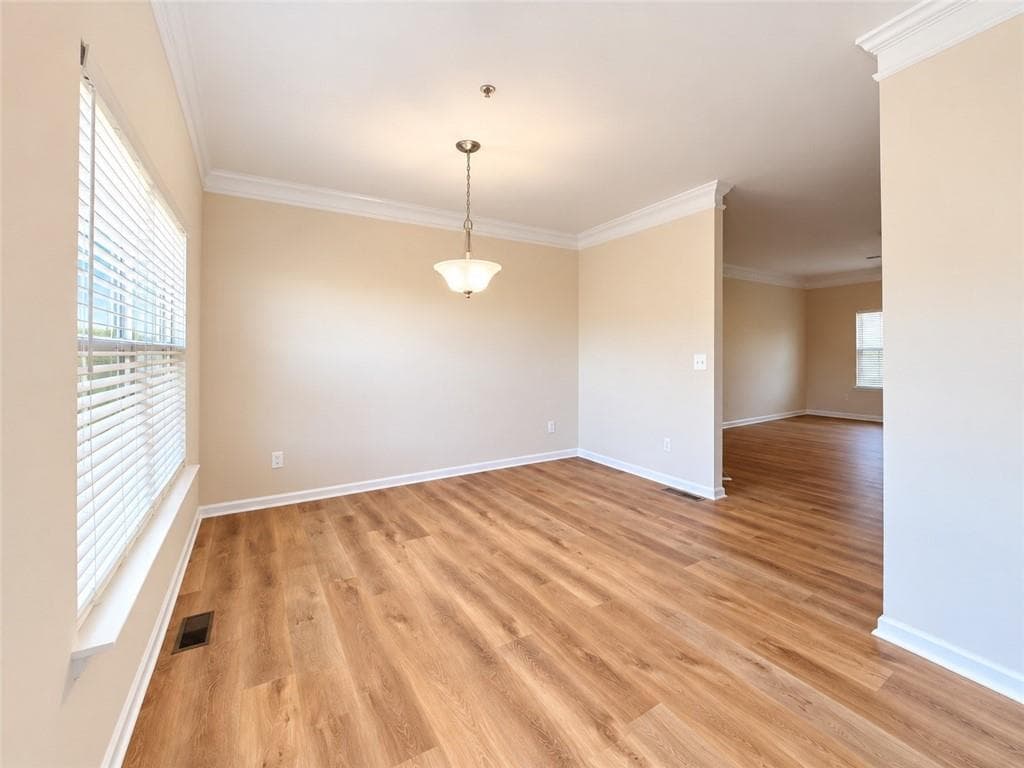 4 bedroom, 3 bathroom, 1,870 sq ft townhouse for sale at 724 Breeze Lane, Woodstock, GA 30188 — photo 9