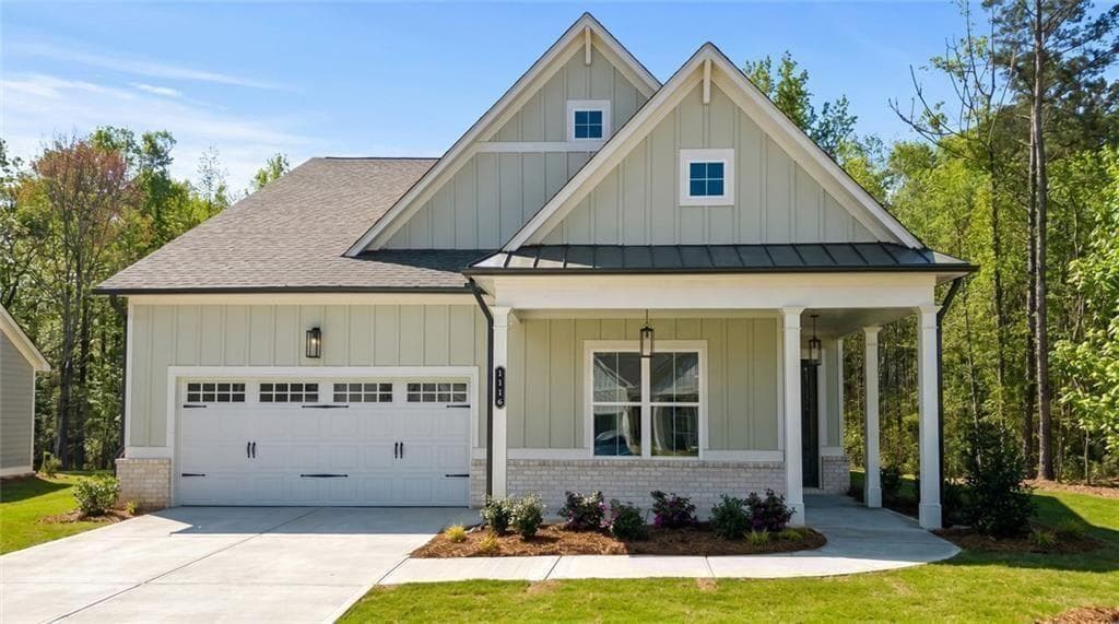 3 bedroom, 3 bathroom, 2,650 sq ft single family residence for sale at 1116 Cooks Farm Way, Woodstock, GA 30189